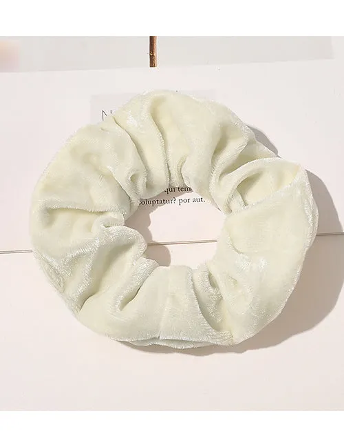H460 Ivory Velvet Hair Scrunchie 02 Earrings
