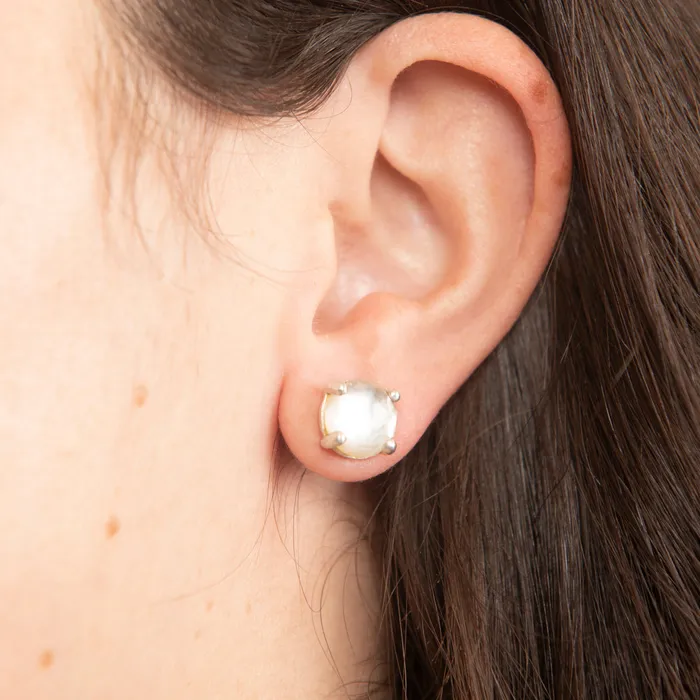 Ippolita Earrings PreOwned Ippolita Quartz and Mother of Pearl Stud Earrings Ippolita Earrings PreOwned Ippolita Quartz and Mother of Pearl Stud Earrings