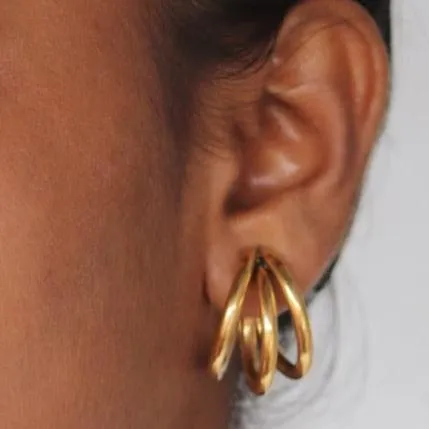 Jewelvers Earrings 18K GoldFilled Triple Hoop Earrings Big 30mm Jewelvers Earrings 18K GoldFilled Triple Hoop Earrings Big 30mm