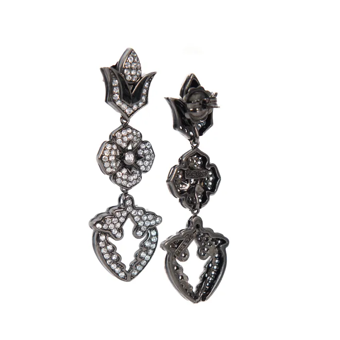 Michael Campbell Earrings PreOwned Michael Campbell Laurenza Crystal Earrings