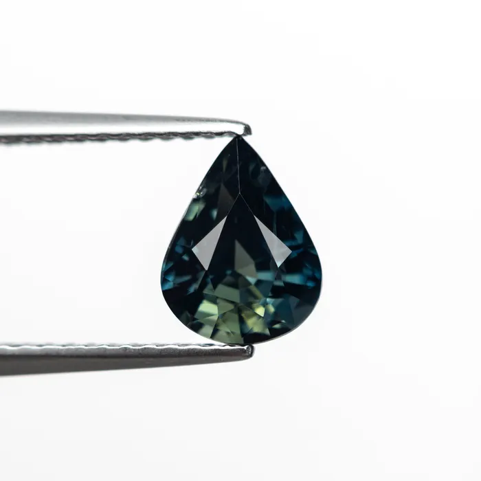 Misfit Gems Earrings 154ct 812x627x459mm Pear Brilliant Sapphire 2099515