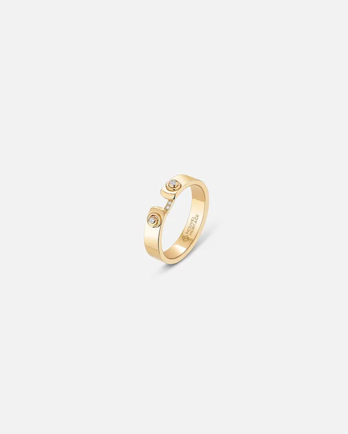 Mood Rings Business Meeting Mood Ring in Yellow Gold