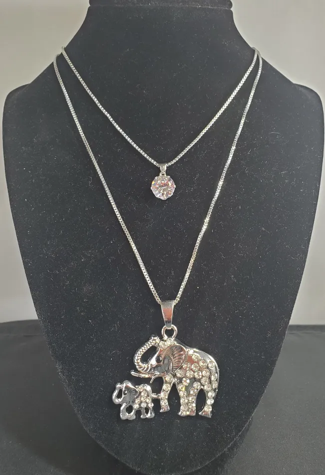 N1340 Silver Rhinestone Mommy Baby Elephant Necklace with FREE Earrings polly Necklaces N1340 Silver Rhinestone Mommy Baby Elephant Necklace with FREE Earrings polly Necklaces