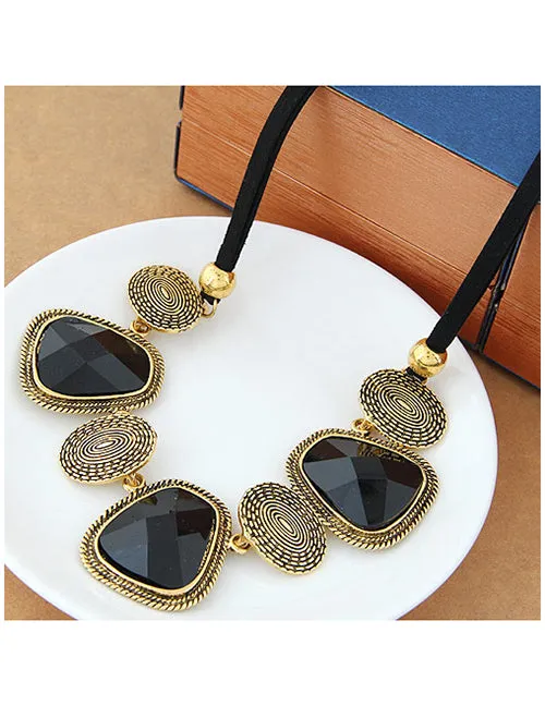 N644 Gold Black Geomteric Necklace with FREE Earrings 02 Necklaces
