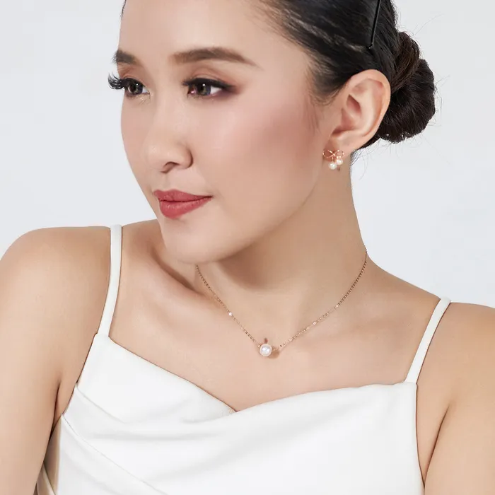 Necklaces 18K Interchangeable Akoya Pearl Necklace KN00079 Possibilities Pearly Lustre