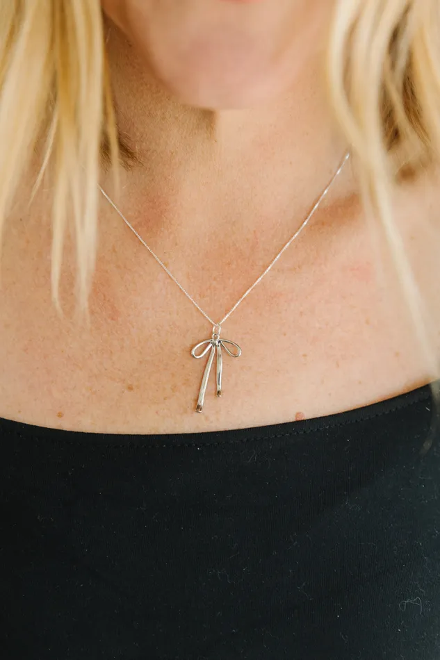 Necklaces Audrey Necklace DLUX
