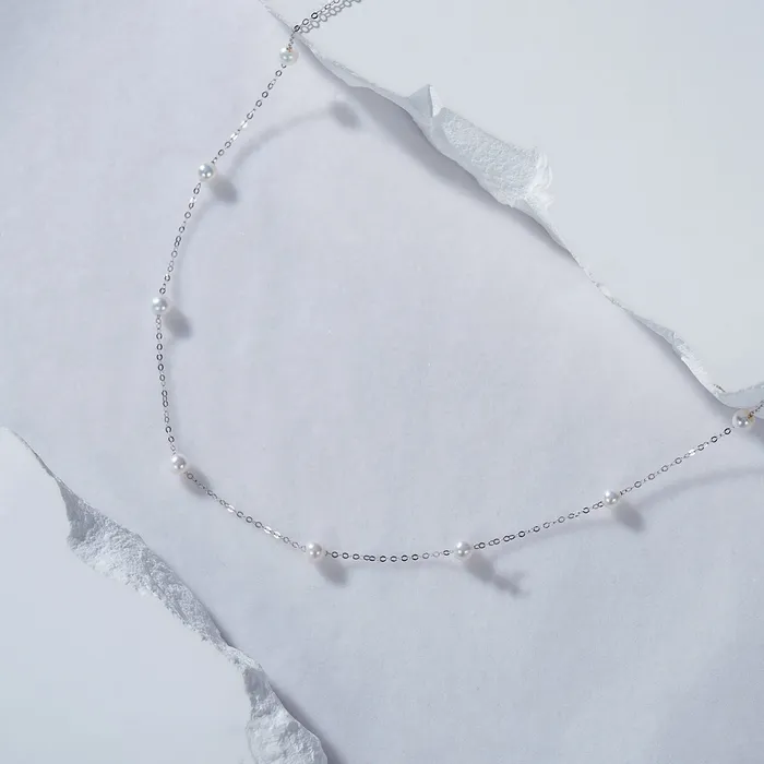Necklaces Pearly Lustre 18K Solid Gold Freshwater Pearl Necklace KN00166