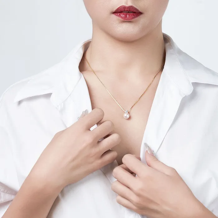 Necklaces Pearly Lustre Top Grade Freshwater Pearl Necklace WN00482