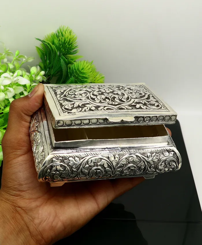 Necklaces TRIBAL ORNAMENTS Vintage antique Naxi design handmade 925 sterling silver dry fruit box candy box jewelry box best brides gift or corporation gift box01
