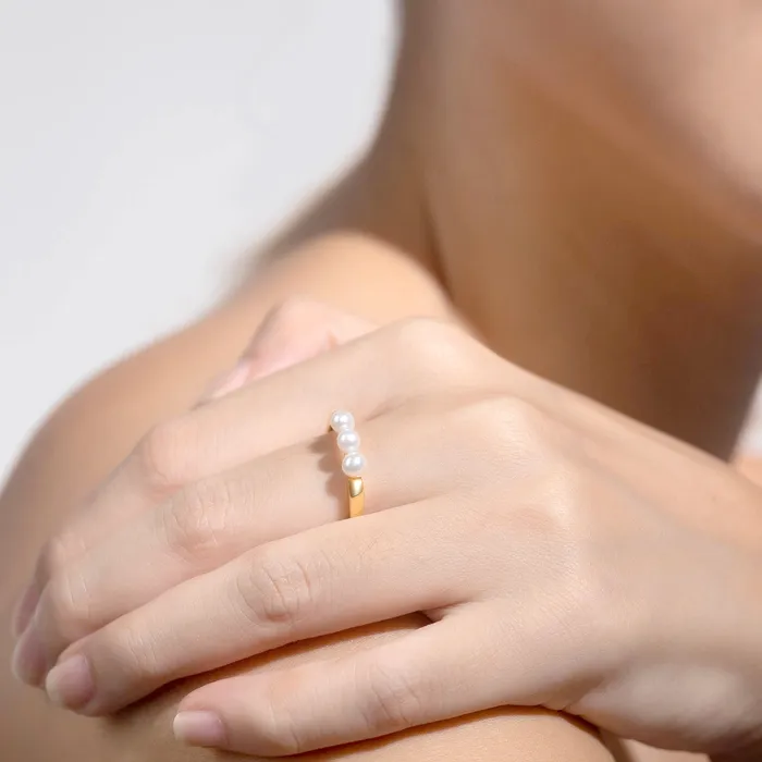 New Yorker Freshwater Pearl Ring WR00180 Pearly Lustre Rings