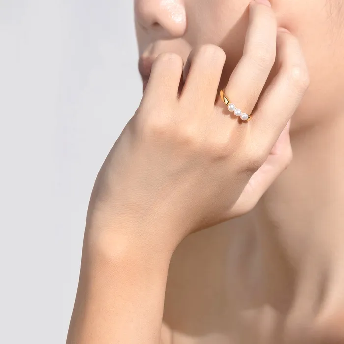 New Yorker Freshwater Pearl Ring WR00180 Pearly Lustre Rings