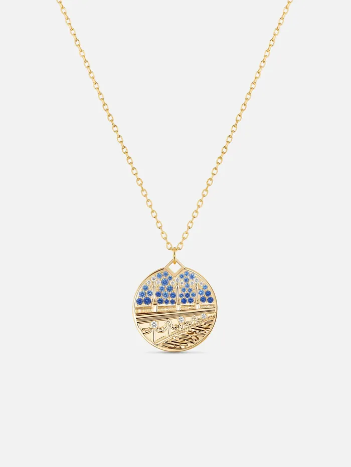 Nouvel Heritage Earrings Pont Alexandre III Medallion in Yellow Gold