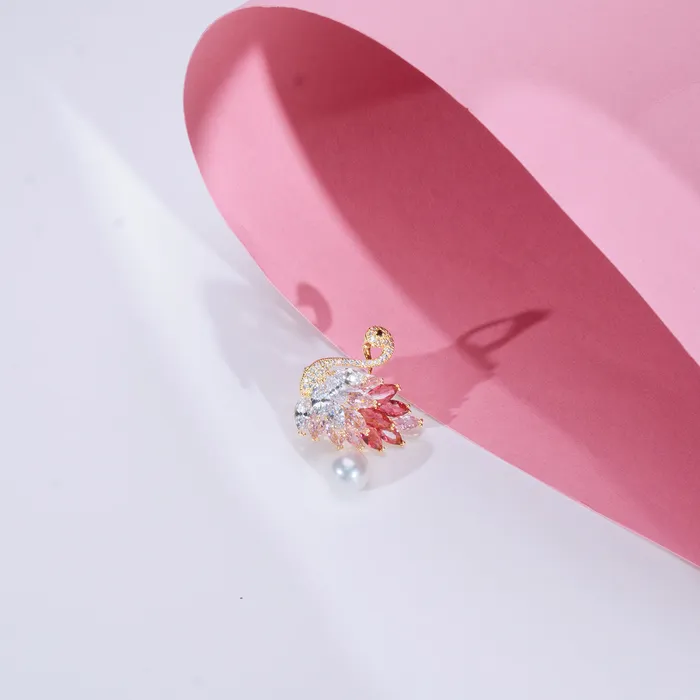 Passion for Life Freshwater Pearl Brooch WC00047 Pearly Lustre Necklaces