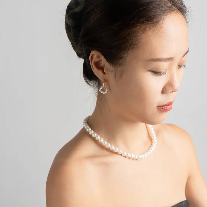 Pearly Lustre Earrings 18K Solid Gold New Yorker Freshwater Pearl Earrings KE00035