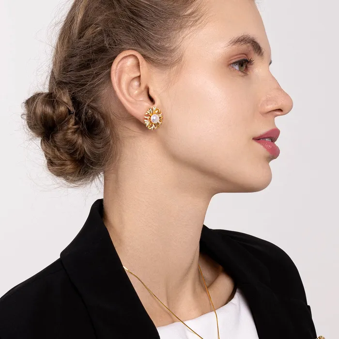 Pearly Lustre Earrings Elegant Freshwater Pearl Set WS00054 GARDENS