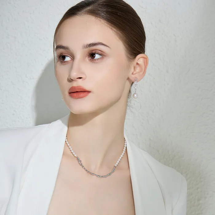 Pearly Lustre Necklaces Freshwater Pearl Necklace WN00537 FLUID