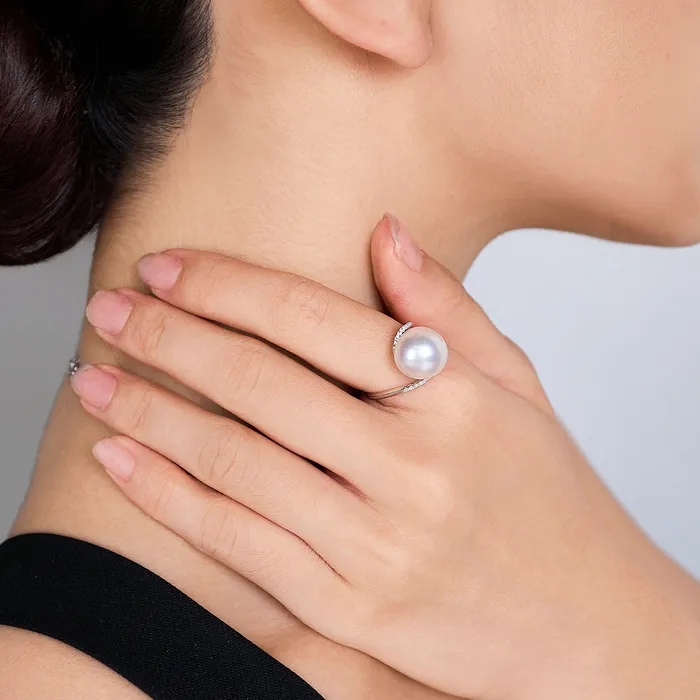 Pearly Lustre Rings 18K Gold Australian White South Sea Pearl Ring KR00099