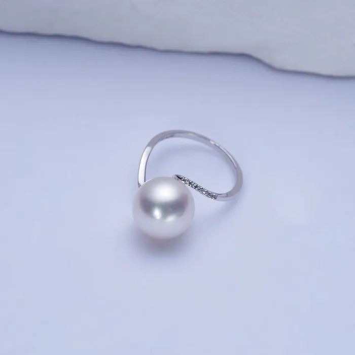 Pearly Lustre Rings 18K Gold Australian White South Sea Pearl Ring KR00099