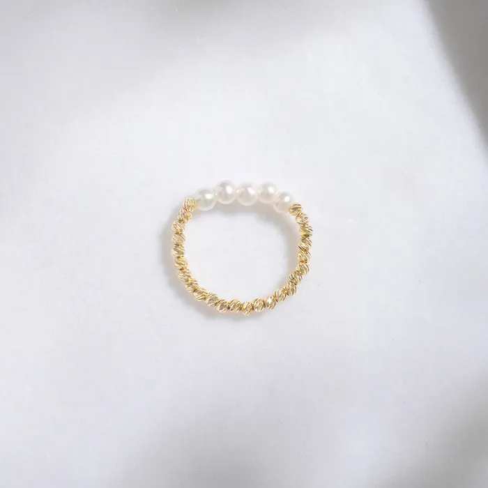 Pearly Lustre Rings 18k Solid Gold Freshwater Pearl Ring KR00035