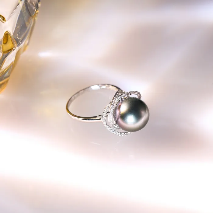 Pearly Lustre Rings 18K Solid Gold Tahitian Pearl Ring KR00120