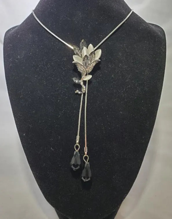 polly N2133 Silver Gray Gemstone Moonstone Flower Black Gem Adjustable Sweater Necklace with FREE Earrings Necklaces polly N2133 Silver Gray Gemstone Moonstone Flower Black Gem Adjustable Sweater Necklace with FREE Earrings Necklaces