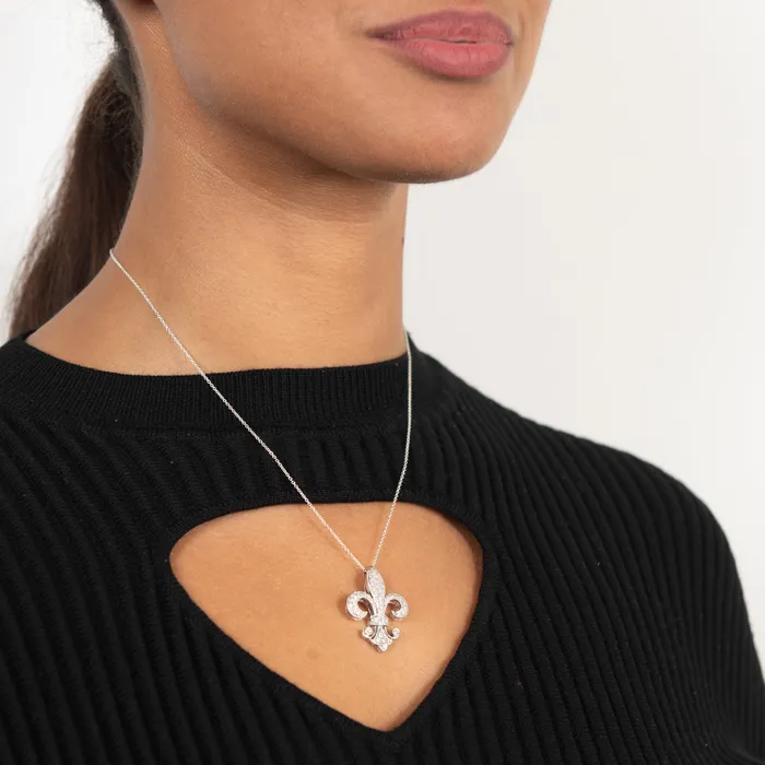 PreOwned Diamond Fleur De Lis Pendant STORE 5a Necklaces