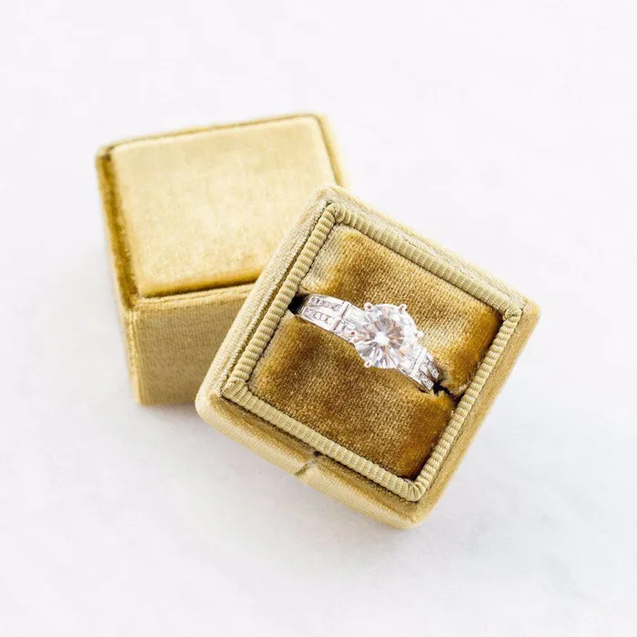 Rings Fire Brilliance 8mm Round Center Side Baguette Diamonds 18k White Gold Ring