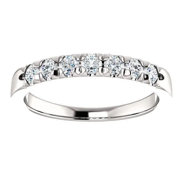 Rings Fire Brilliance Clover Round Moissanite French Pave Anniversary Band