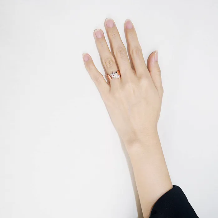 Rings Pearly Lustre Elegant Freshwater Pearl Ring WR00079