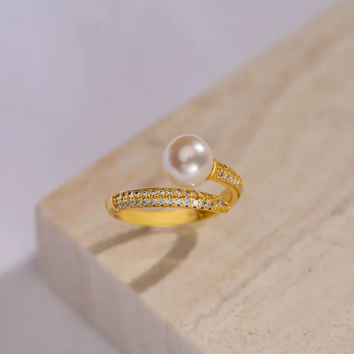 Rings Pearly Lustre Elegant Freshwater Pearl Ring WR00157