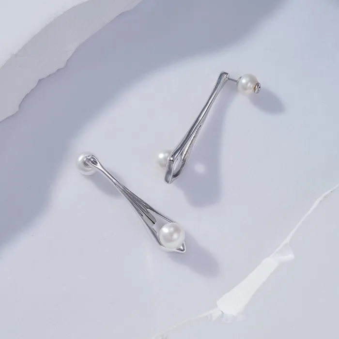 Top Grade Freshwater Pearl Earrings WE00572 FLUID Pearly Lustre Earrings