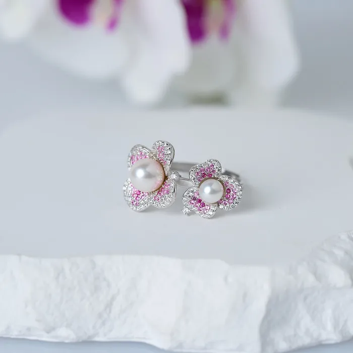 Top Grade Freshwater Pearl Rings WR00326 GARDENS Pearly Lustre Earrings