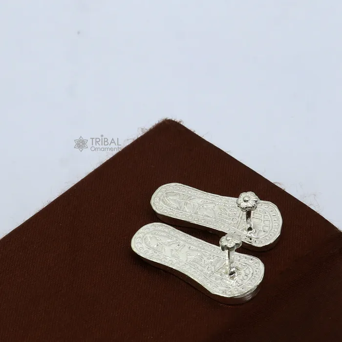 TRIBAL ORNAMENTS 1 sterling silver handmade Charan paduka or slippers for idol krishna laddu gopala little krishna or Vshnu Narayana puja art su1301 Necklaces TRIBAL ORNAMENTS 1 sterling silver handmade Charan paduka or slippers for idol krishna laddu gopala little krishna or Vshnu Narayana puja art su1301 Necklaces