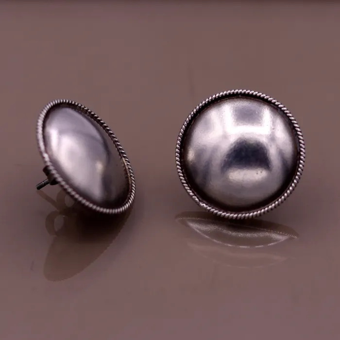 TRIBAL ORNAMENTS 925 sterling silver gorgeous plain stud earring tribal jewelry fabulous gifting stud jewelry oxidized jewelry from india s507 Earrings