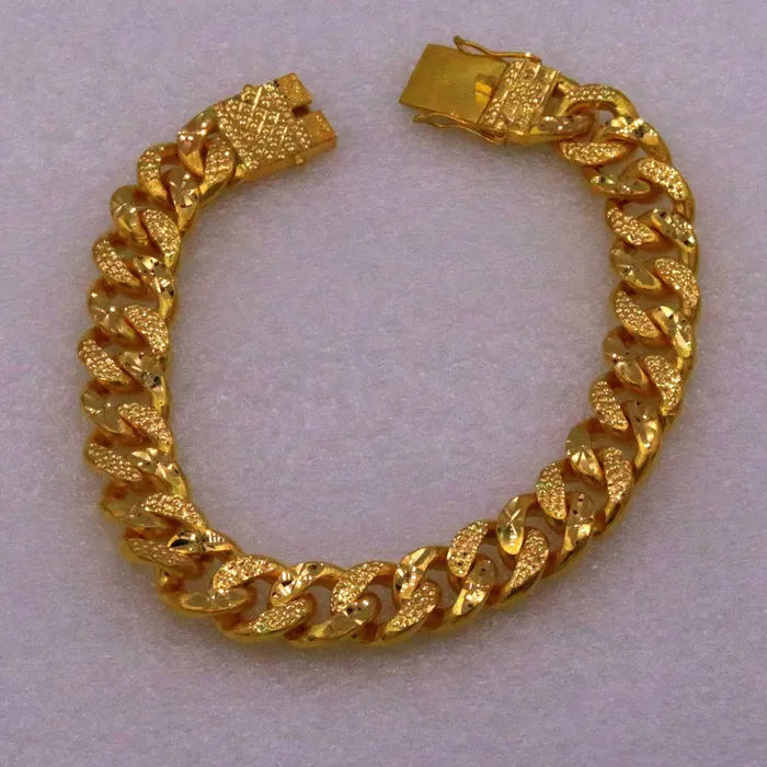 TRIBAL ORNAMENTS Bracelets 22k yellow gold solid link chain bracelet with fabulous diamond cut design unique locking system mens heavy bracelet gifting jewelry TRIBAL ORNAMENTS Bracelets 22k yellow gold solid link chain bracelet with fabulous diamond cut design unique locking system mens heavy bracelet gifting jewelry
