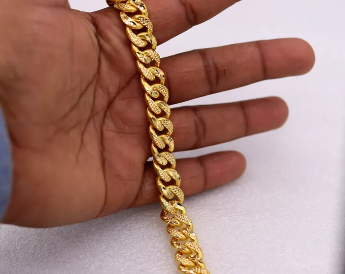 TRIBAL ORNAMENTS Bracelets 22k yellow gold solid link chain bracelet with fabulous diamond cut design unique locking system mens heavy bracelet gifting jewelry TRIBAL ORNAMENTS Bracelets 22k yellow gold solid link chain bracelet with fabulous diamond cut design unique locking system mens heavy bracelet gifting jewelry