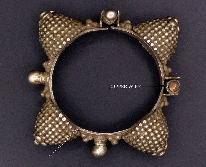 TRIBAL ORNAMENTS Bracelets indian tribal Traditional design vintage solid silver handmade cuff bracelet womens tribal ethnic jewelry cb01 TRIBAL ORNAMENTS Bracelets indian tribal Traditional design vintage solid silver handmade cuff bracelet womens tribal ethnic jewelry cb01
