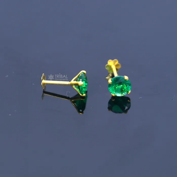 TRIBAL ORNAMENTS Earrings 14Kt yellow gold green diamond stud earring for unisex er191