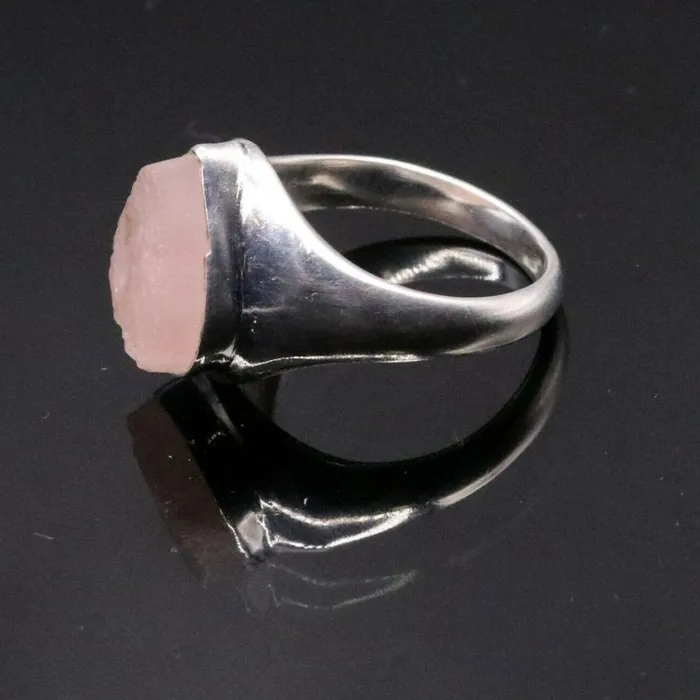 TRIBAL ORNAMENTS Rings Pink rose quartz fabulous 925 sterling silver handmade tilak shape ring sr101