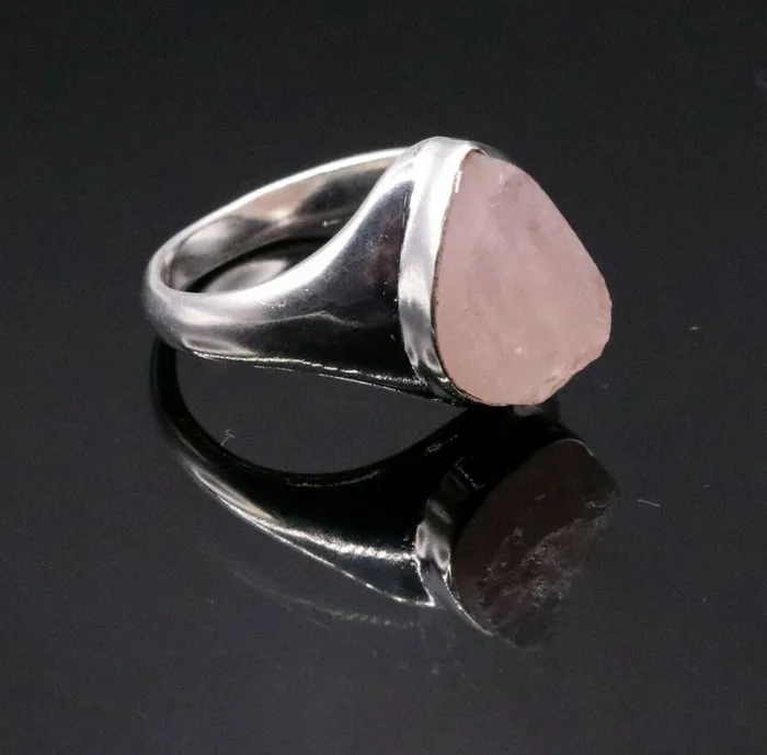 TRIBAL ORNAMENTS Rings Pink rose quartz fabulous 925 sterling silver handmade tilak shape ring sr101