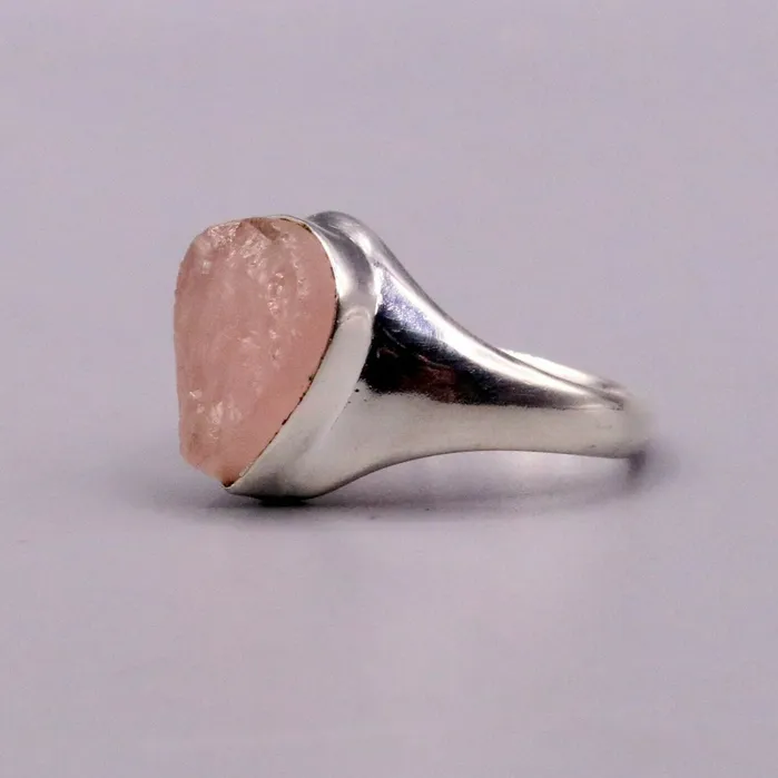 TRIBAL ORNAMENTS Rings Pink rose quartz fabulous 925 sterling silver handmade tilak shape ring sr101
