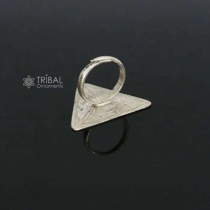 TRIBAL ORNAMENTS Rings Triangle shape Traditional cultural design 925 sterling silver adjustable ring best tribal ethnic jewelry Navratri dance jewelry sr388