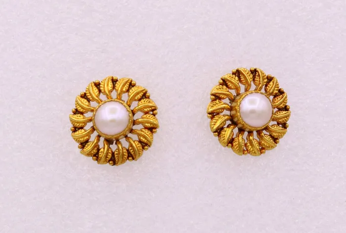 Vintage handmade tree leaf design handmade 22karat yellow gold stud earring with pearl tribal jewelry from rajasthan india er78 TRIBAL ORNAMENTS Earrings Vintage handmade tree leaf design handmade 22karat yellow gold stud earring with pearl tribal jewelry from rajasthan india er78 TRIBAL ORNAMENTS Earrings