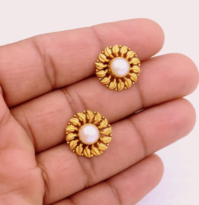 Vintage handmade tree leaf design handmade 22karat yellow gold stud earring with pearl tribal jewelry from rajasthan india er78 TRIBAL ORNAMENTS Earrings