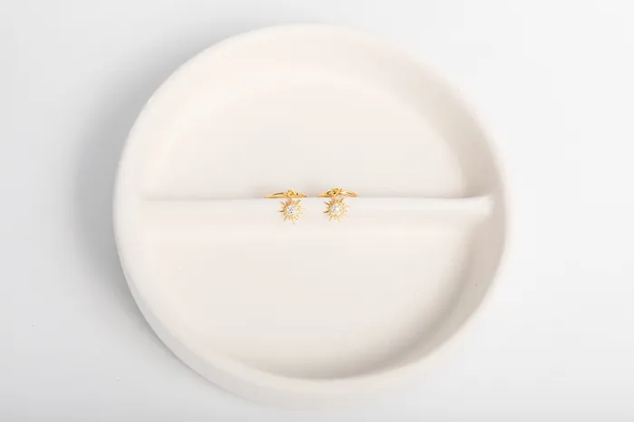 WANTME Earrings Dangling Sun Huggies